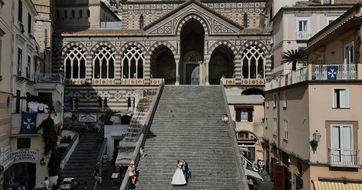 Servizi fotografici con drone per cerimonie: perché sceglierli