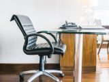 La qualità delle materie prime nella produzione di una sedia da ufficio
