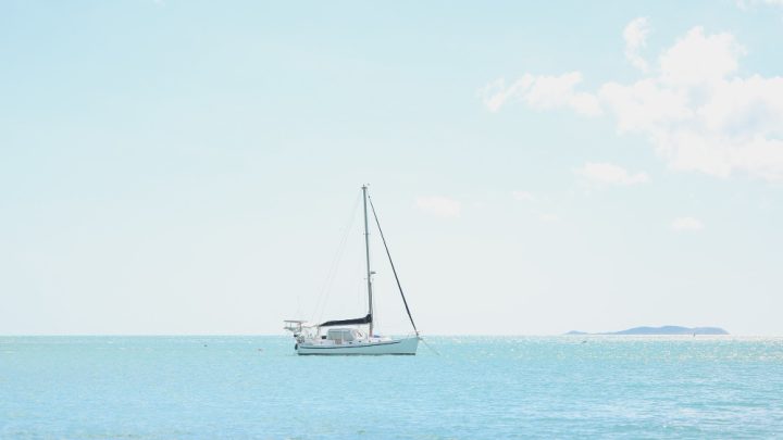 Perché Scegliere lo Skipper per la Tua Vacanza in Barca a Vela