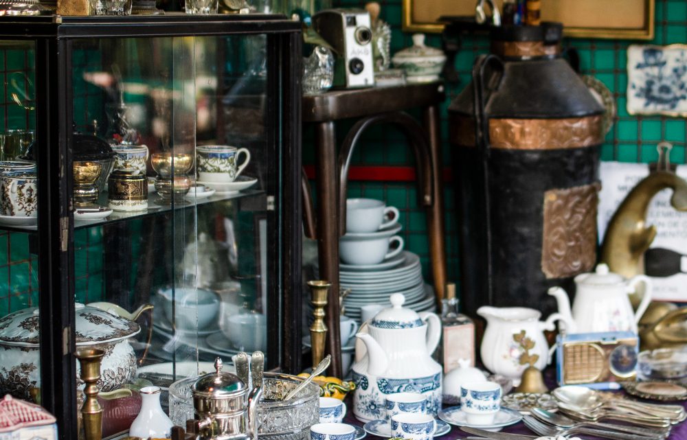 Il fascino del mercatino dell’antiquariato Roma, dove ogni oggetto racconta una storia Il fascino del mercatino dell’antiquariato Roma, dove ogni oggetto racconta una storia