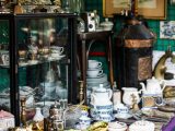 Il fascino del mercatino dell'antiquariato Roma, dove ogni oggetto racconta una storia