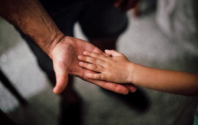 Regali fatti in casa: sorprese creative per deliziare papà