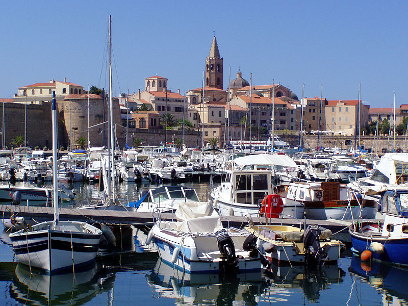 Itinerario di un giorno ad Alghero: storia e cultura Itinerario di un giorno ad Alghero: storia e cultura