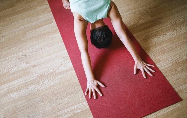 Essenziali per il tuo Yoga: gli accessori che non possono mancare
