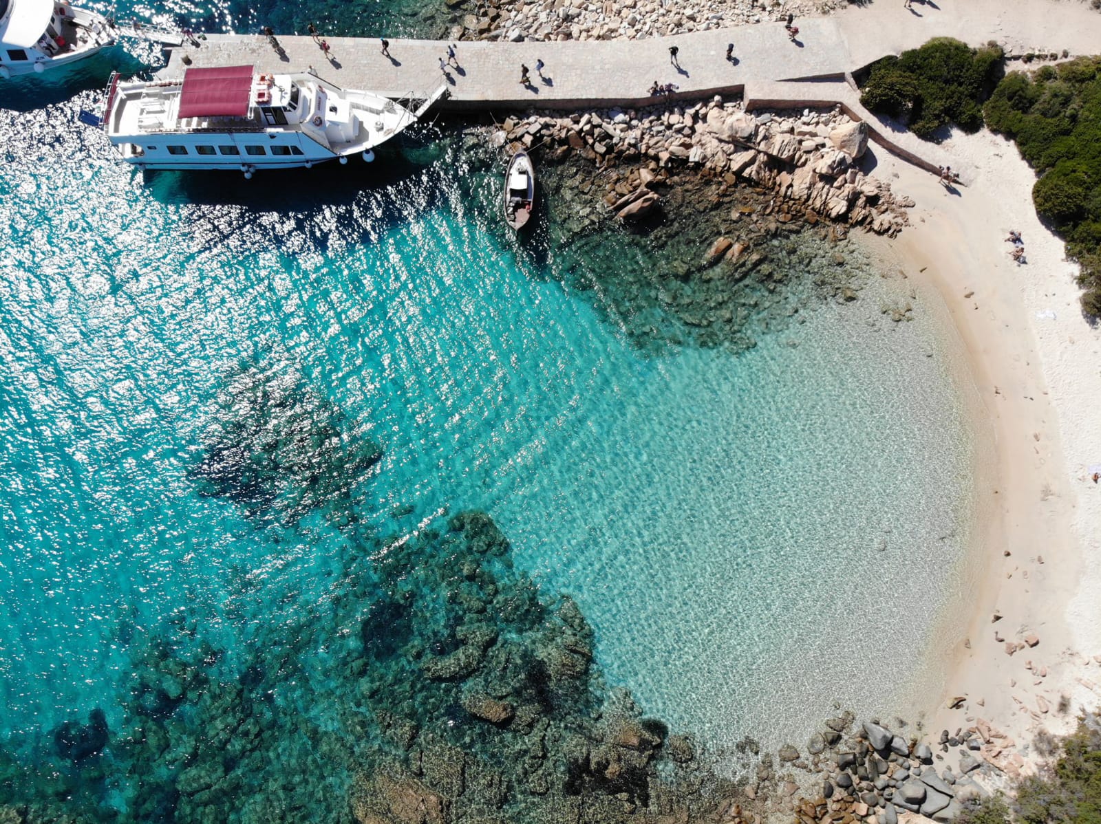 Gita in Barca nell’Arcipelago di La Maddalena: Un Paradiso da Scoprire