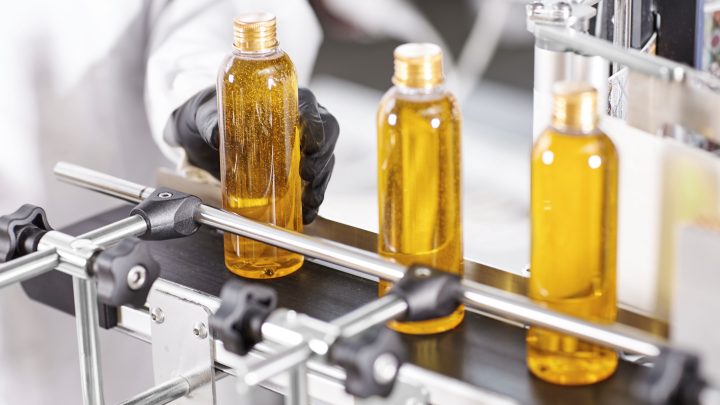 Guida alle macchine riempitrici automatiche: efficienza e versatilità